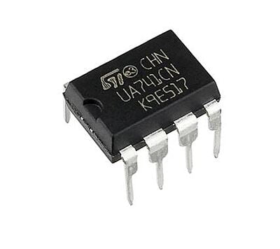LM741 Operational Amplifier IC